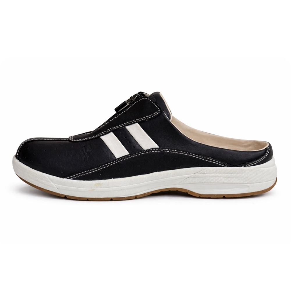 L.L. Bean Black and White Men's Slip-On Loafers